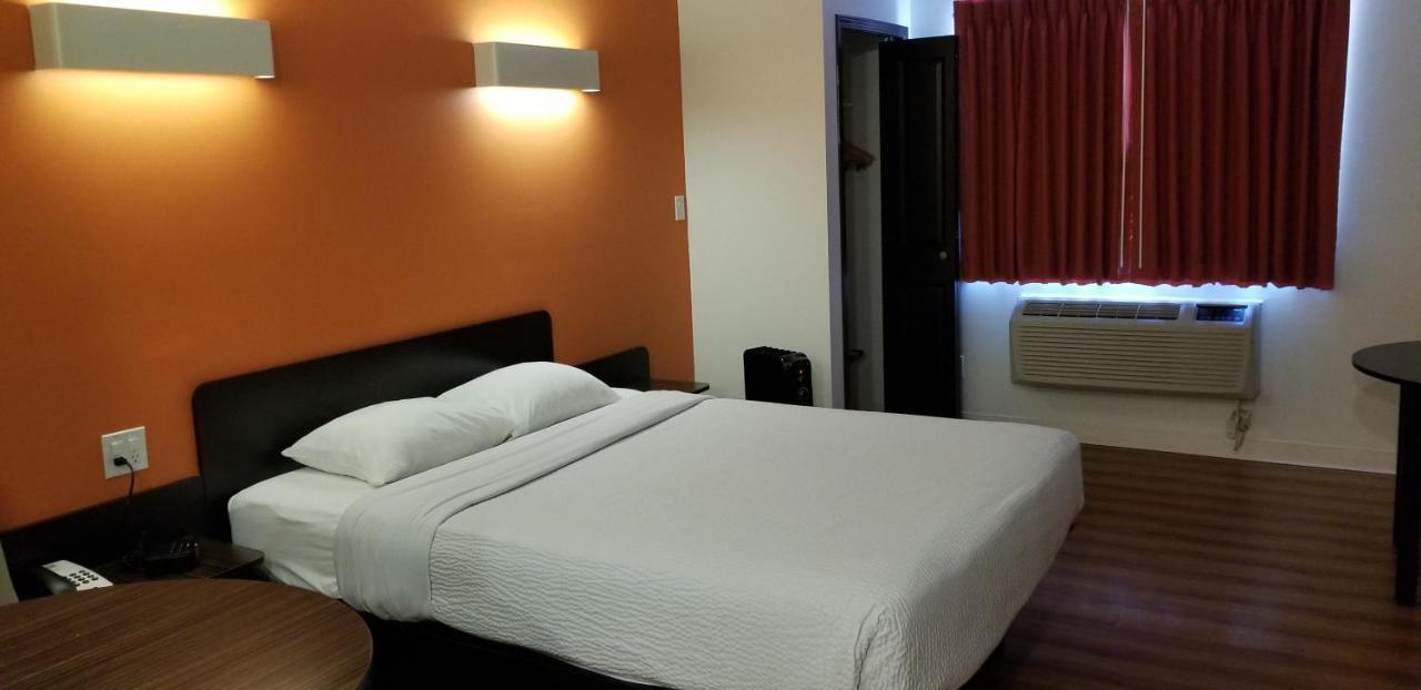 Joys Inn Innisfail, Ab ภายนอก รูปภาพ