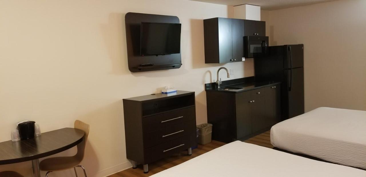 Joys Inn Innisfail, Ab ภายนอก รูปภาพ