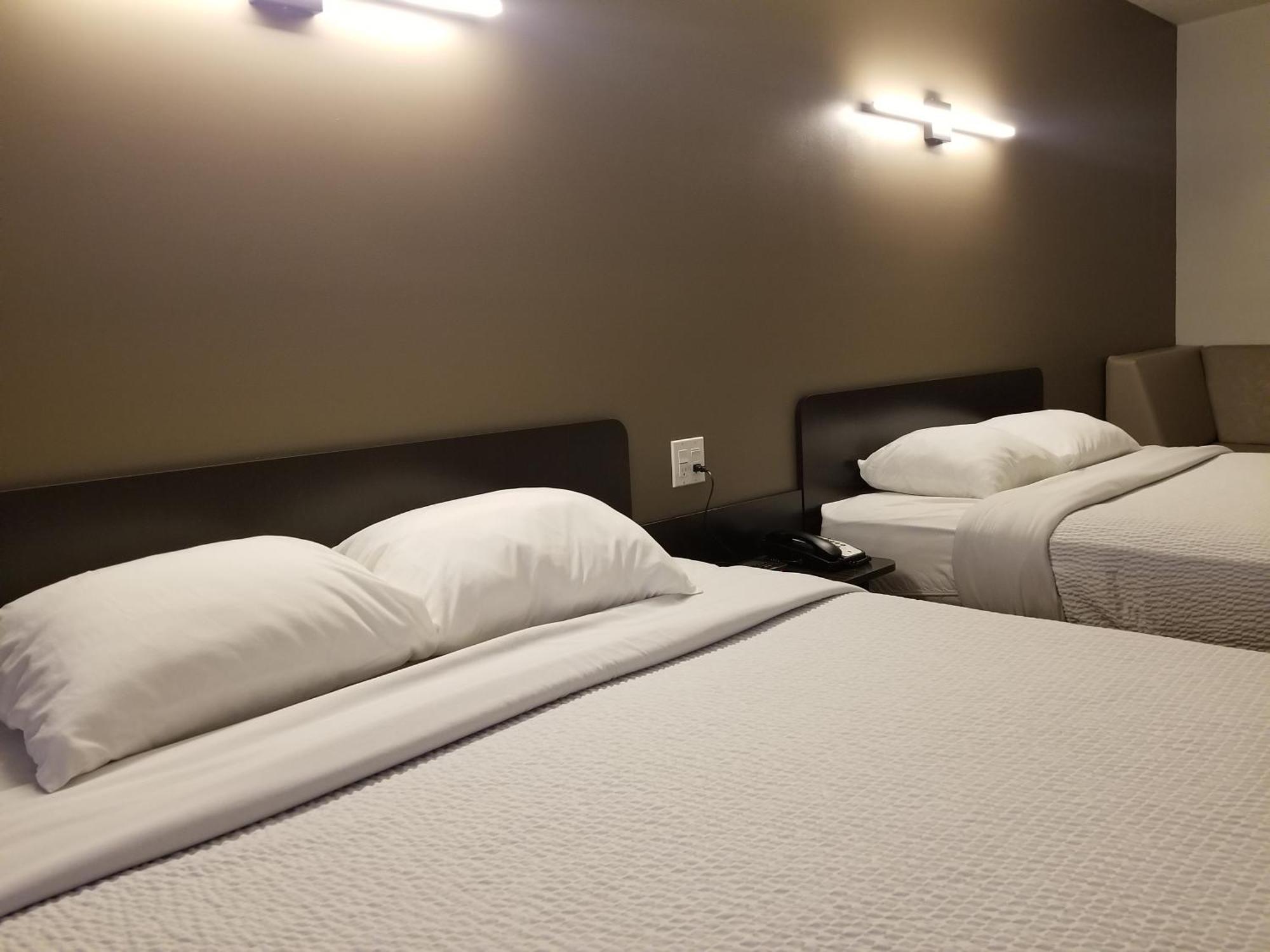 Joys Inn Innisfail, Ab ภายนอก รูปภาพ