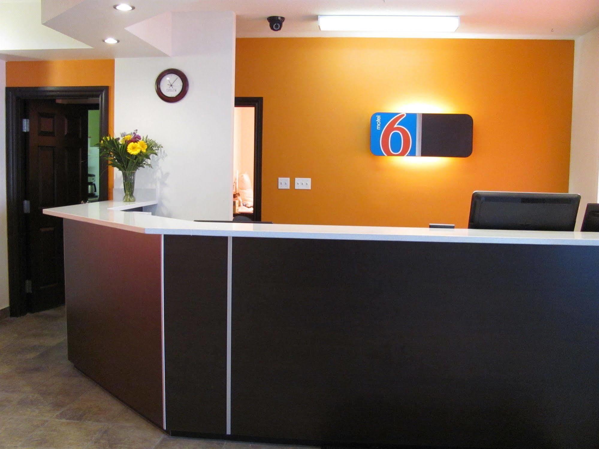 Joys Inn Innisfail, Ab ภายนอก รูปภาพ